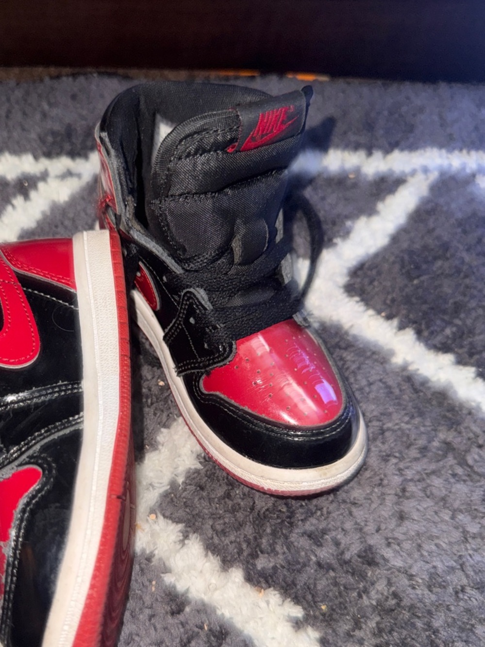 Nike Kids High-Top Sneakers in Black and Red - Youth
